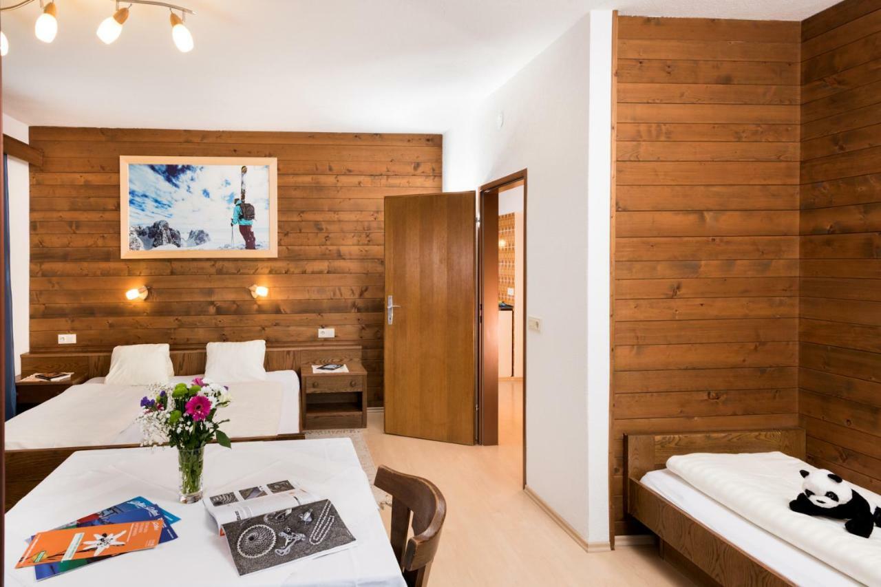 Hotel Sporthaus Troger Sankt Jakob in Defereggen Zewnętrze zdjęcie